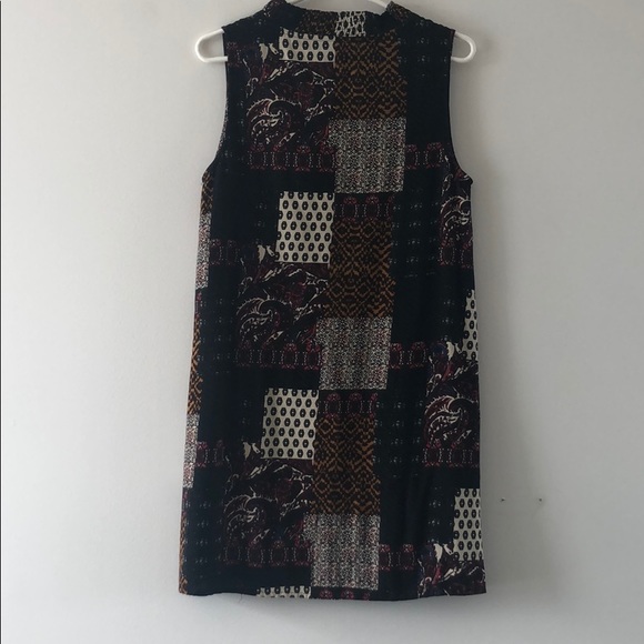 Simons patterned dress - Picture 4 of 4